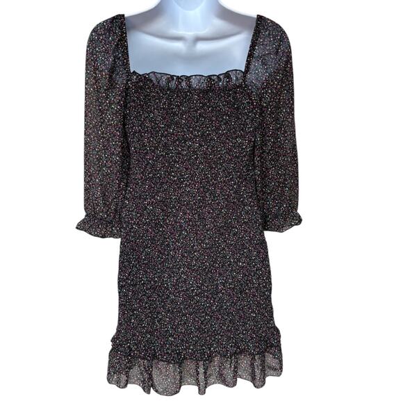 Dress Forum Smocked Bodice Ditzy Print Dress with Ruffles + Puff Sleeves size M - Picture 6 of 9